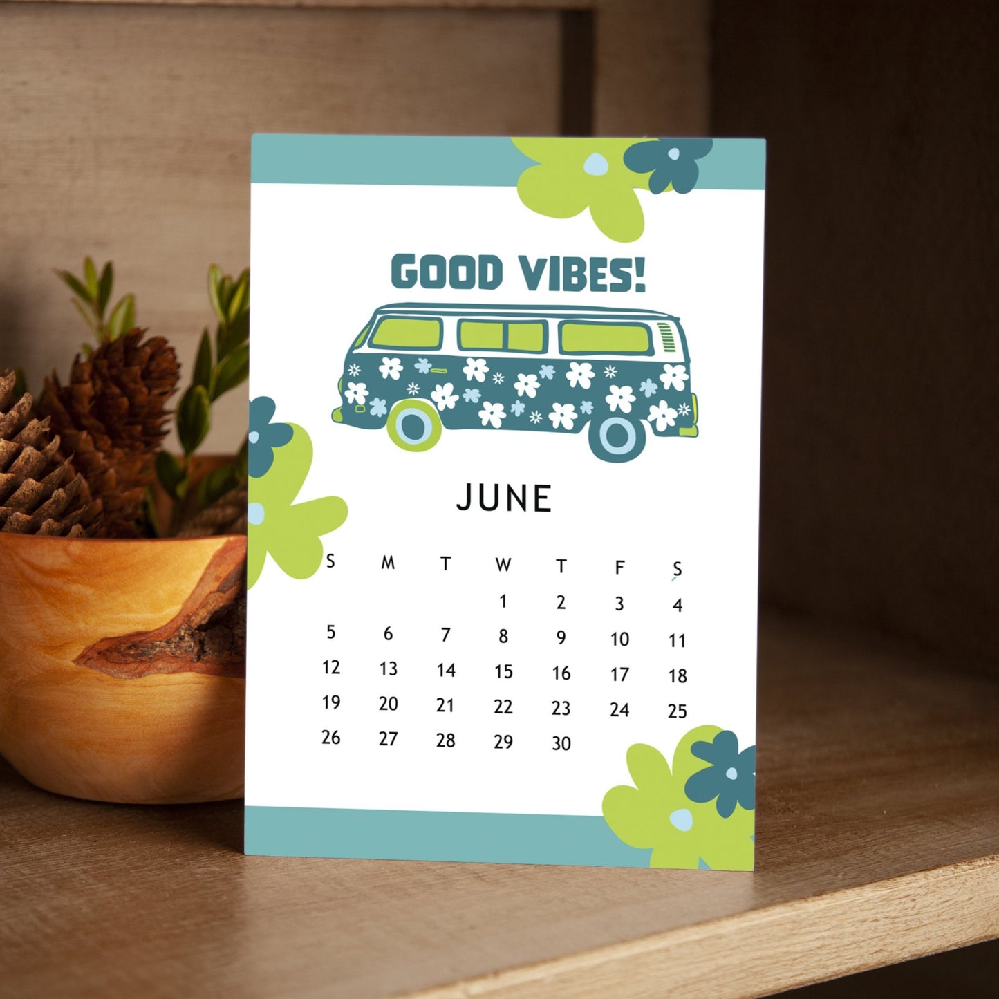 Whimsical Desk Calendar 2022| ENGLISH