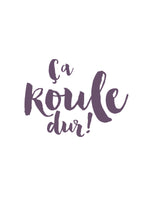 An Acadian saying in plum font on a white background.